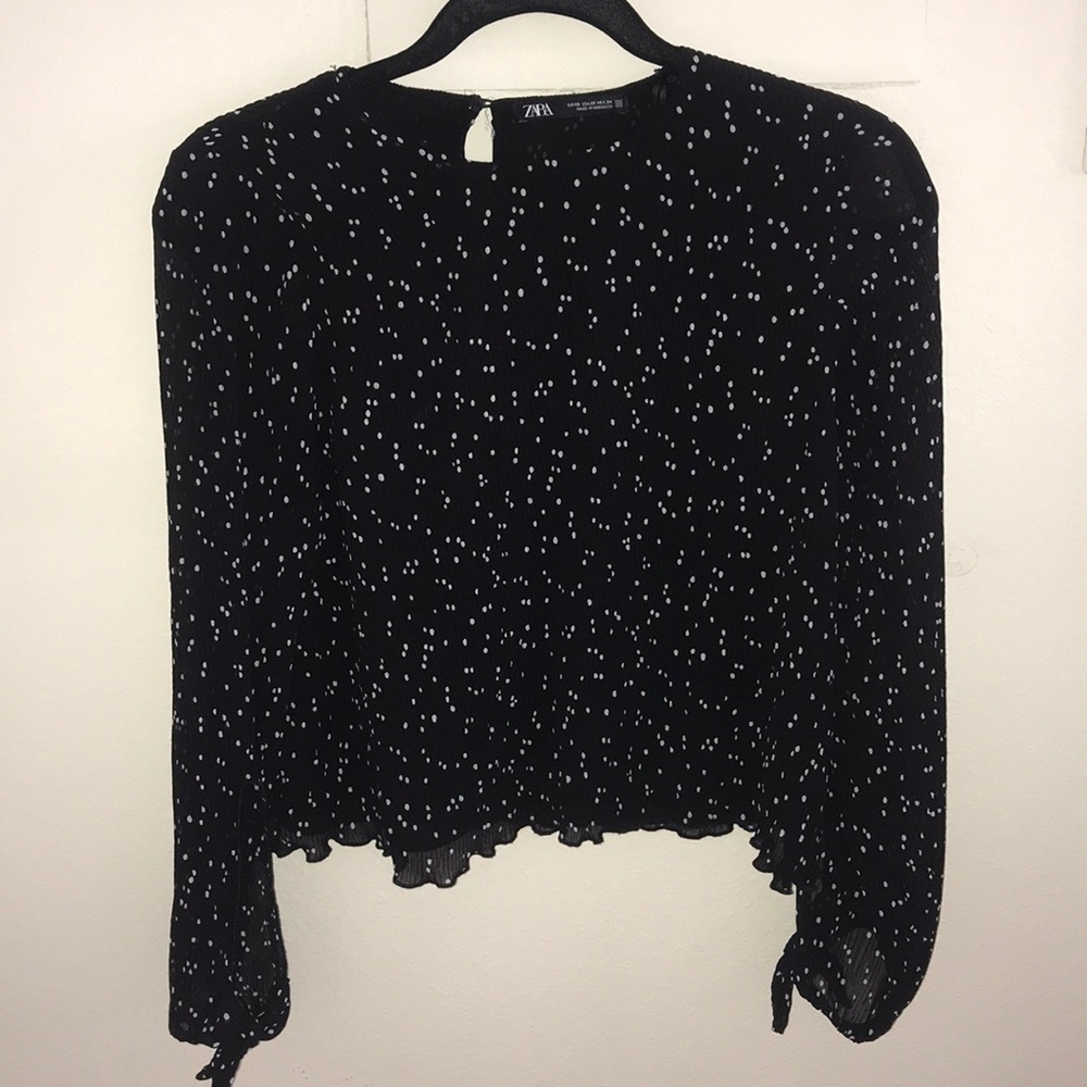 Black and white zara blouse size XS, worn once